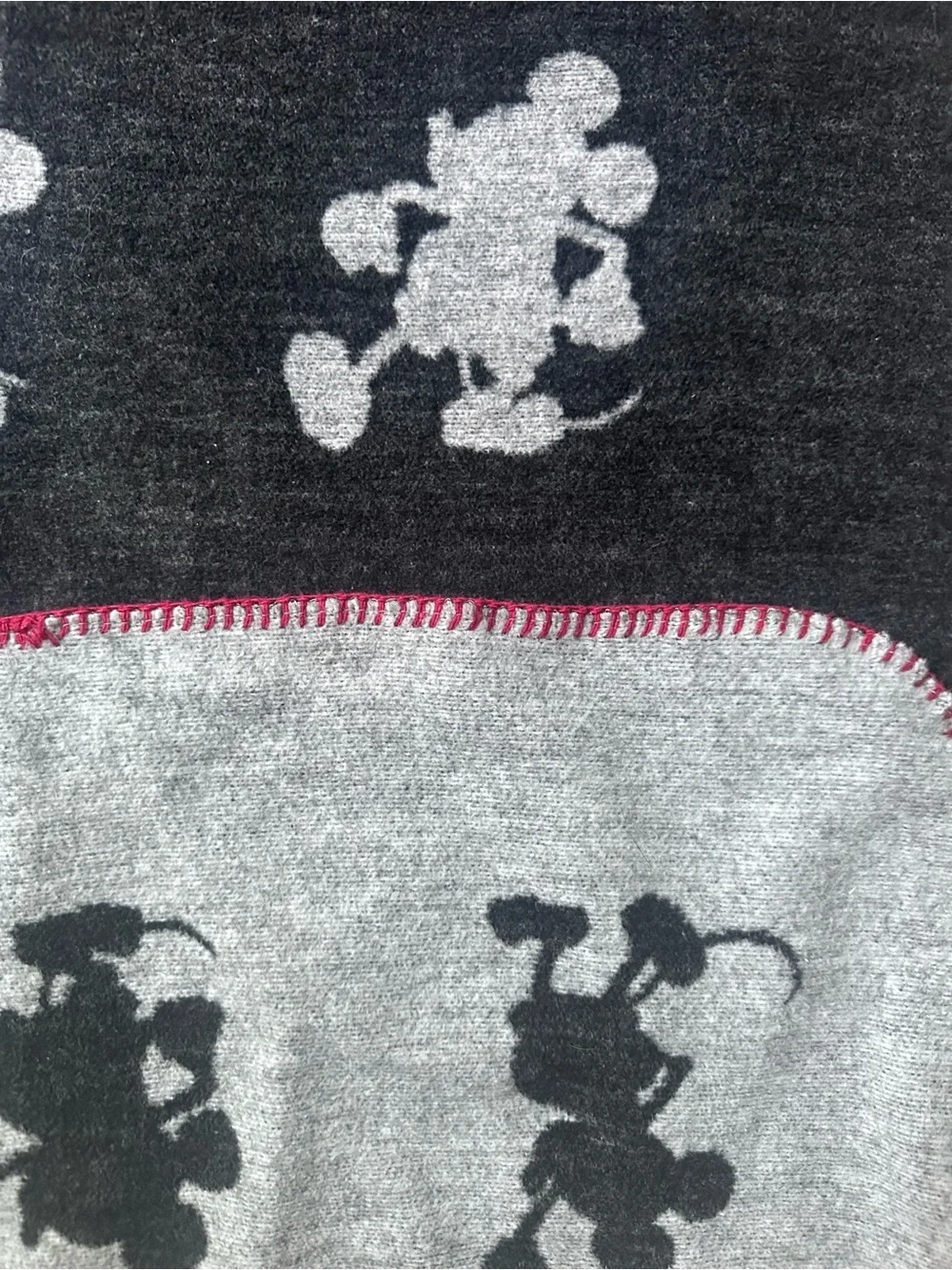Pottery Barn Disney Mickey Mouse Reversible Jacquard Throw Blanket 20x20